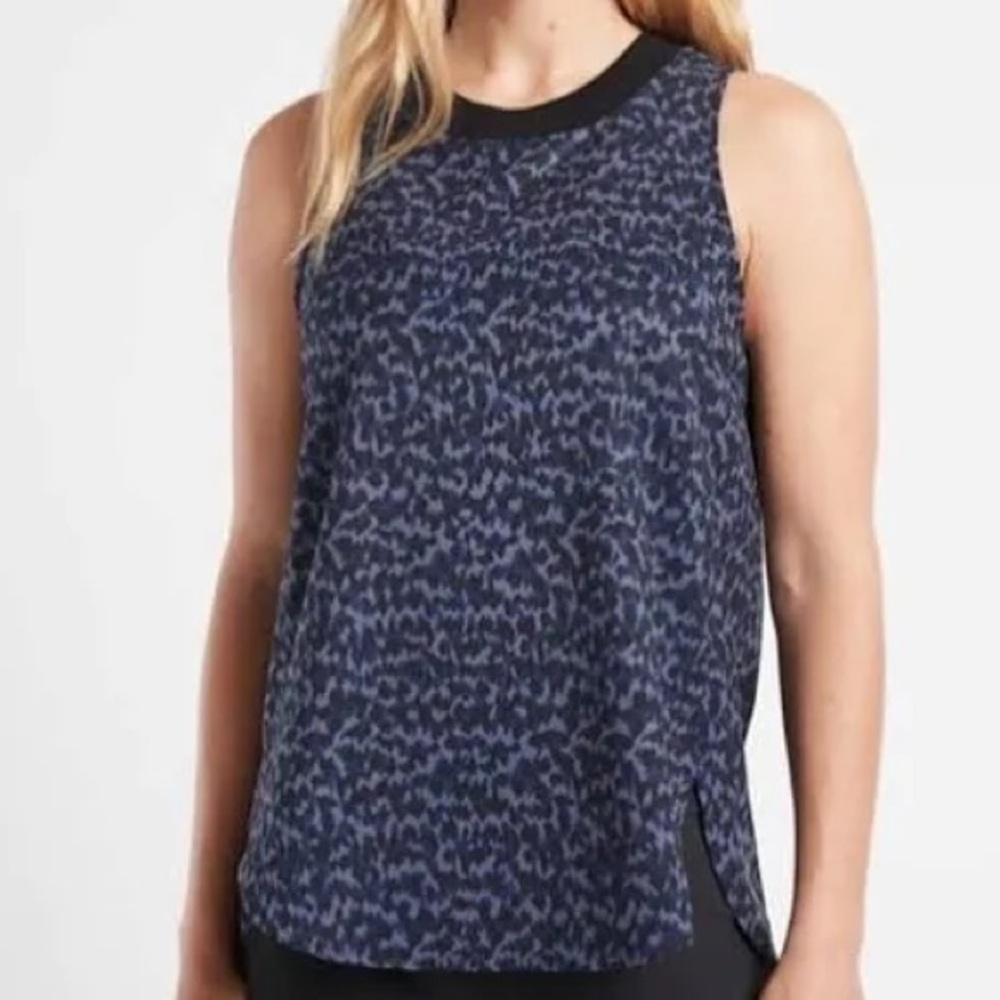 Athleta Zephr Women's Black and‎ Blue Patterned Tank Top